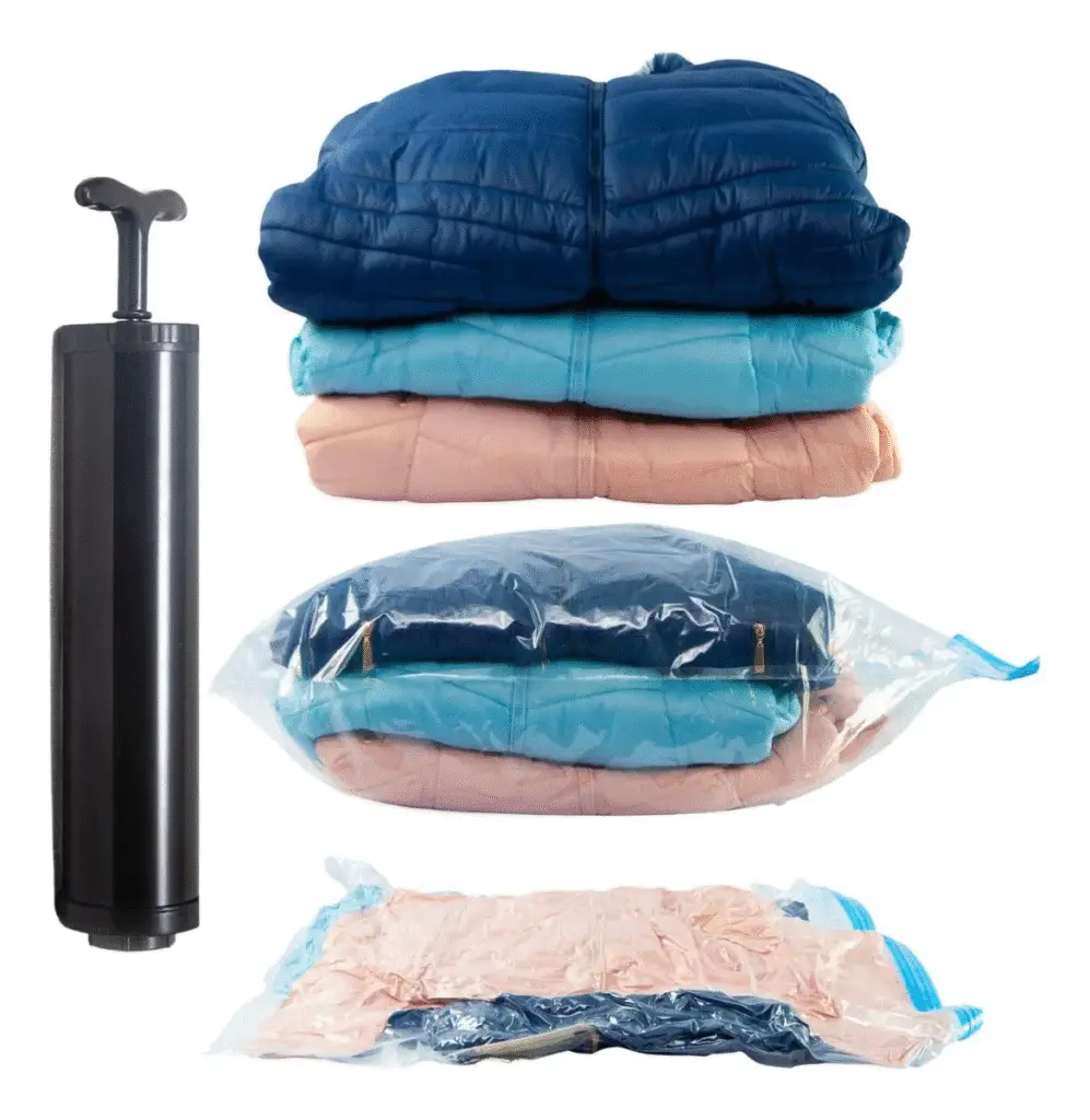 Sacos que encolhem usando vácuo para economizar espaço na mala